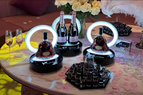 重庆模特招聘礼仪-稳定高薪岗位期待你大展宏图